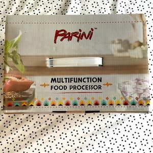 New in a box multifuction food processor.